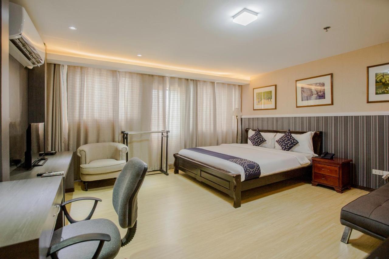 Newgrange Condotel Кесон Сити Екстериор снимка