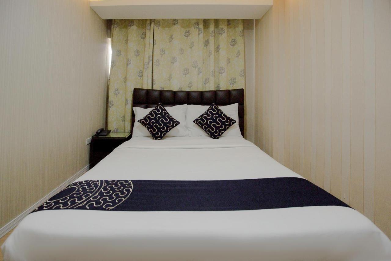 Newgrange Condotel Кесон Сити Екстериор снимка