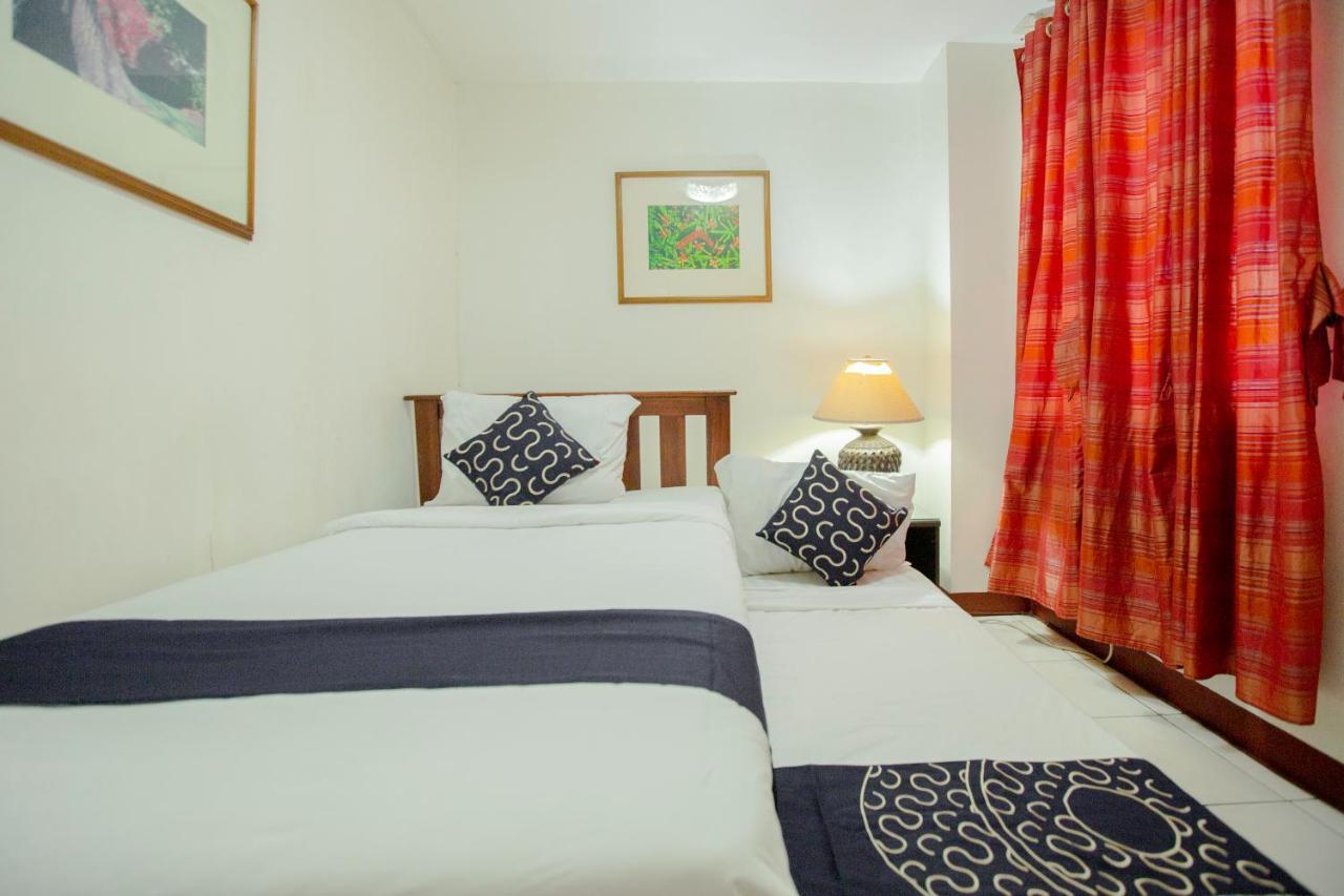 Newgrange Condotel Кесон Сити Екстериор снимка
