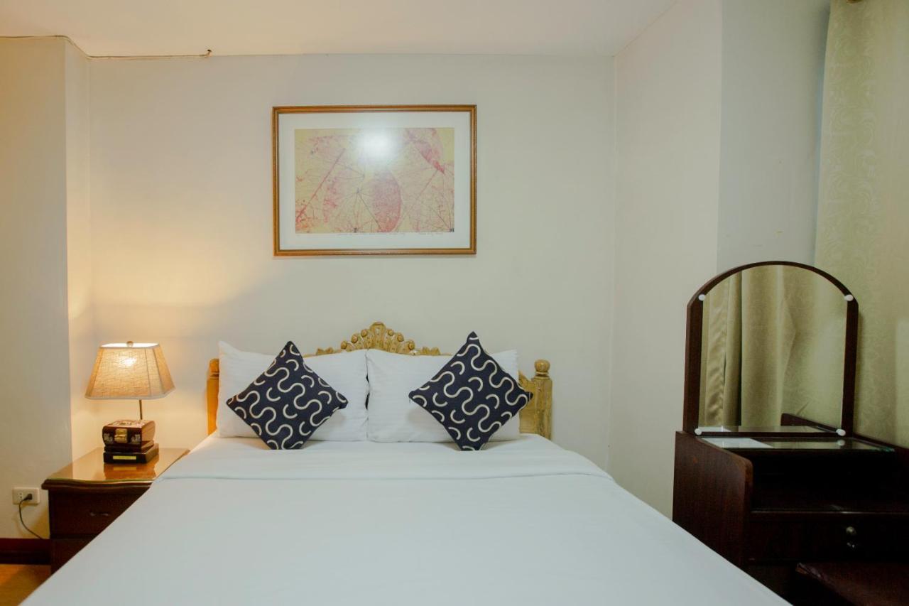 Newgrange Condotel Кесон Сити Екстериор снимка