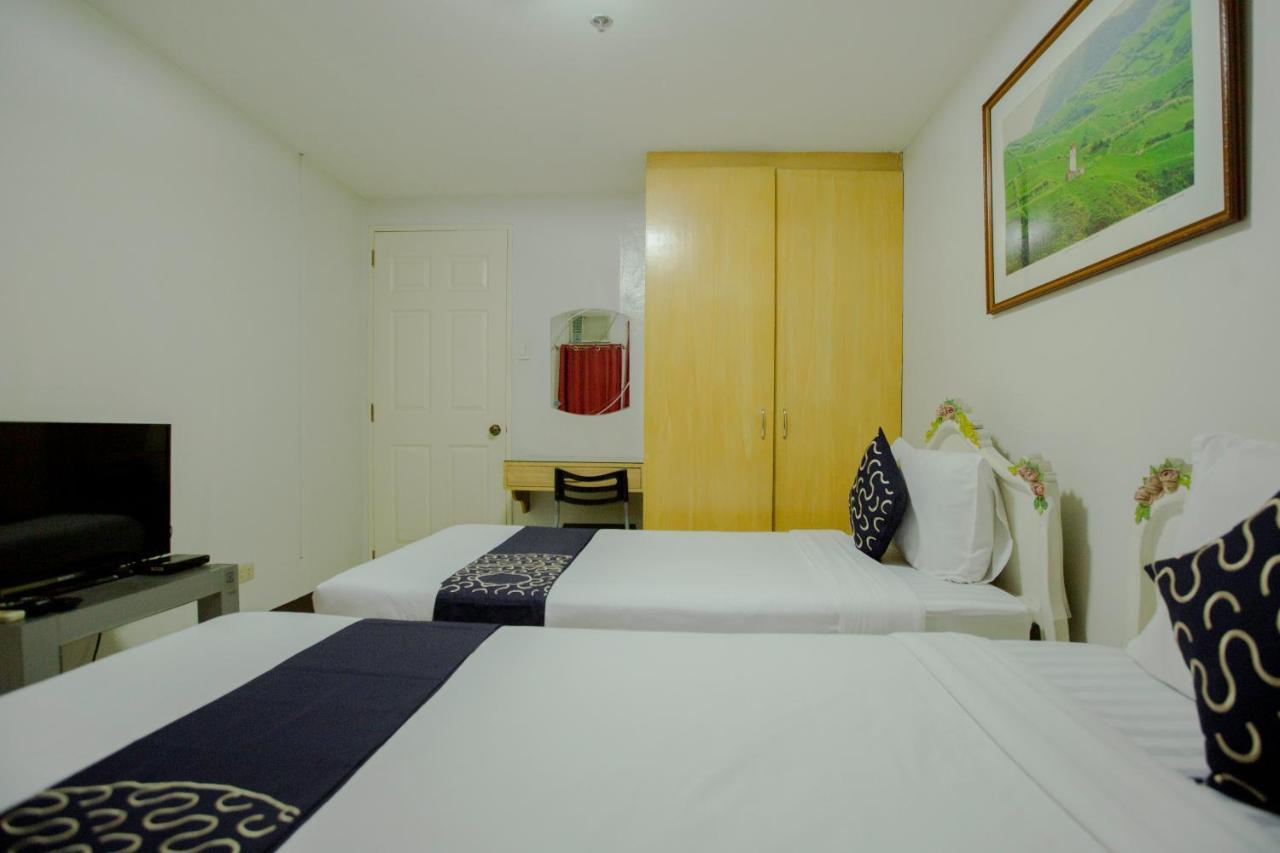 Newgrange Condotel Кесон Сити Екстериор снимка