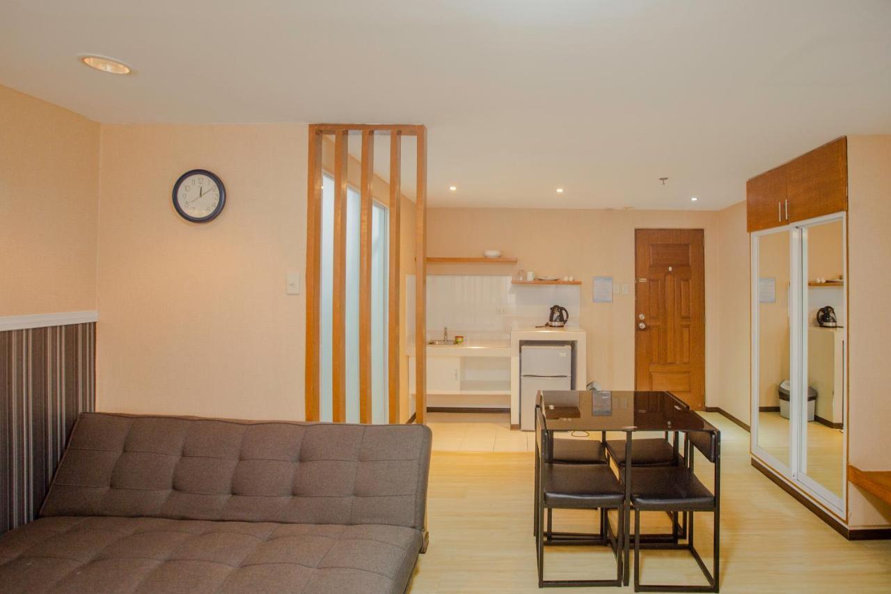 Newgrange Condotel Кесон Сити Екстериор снимка