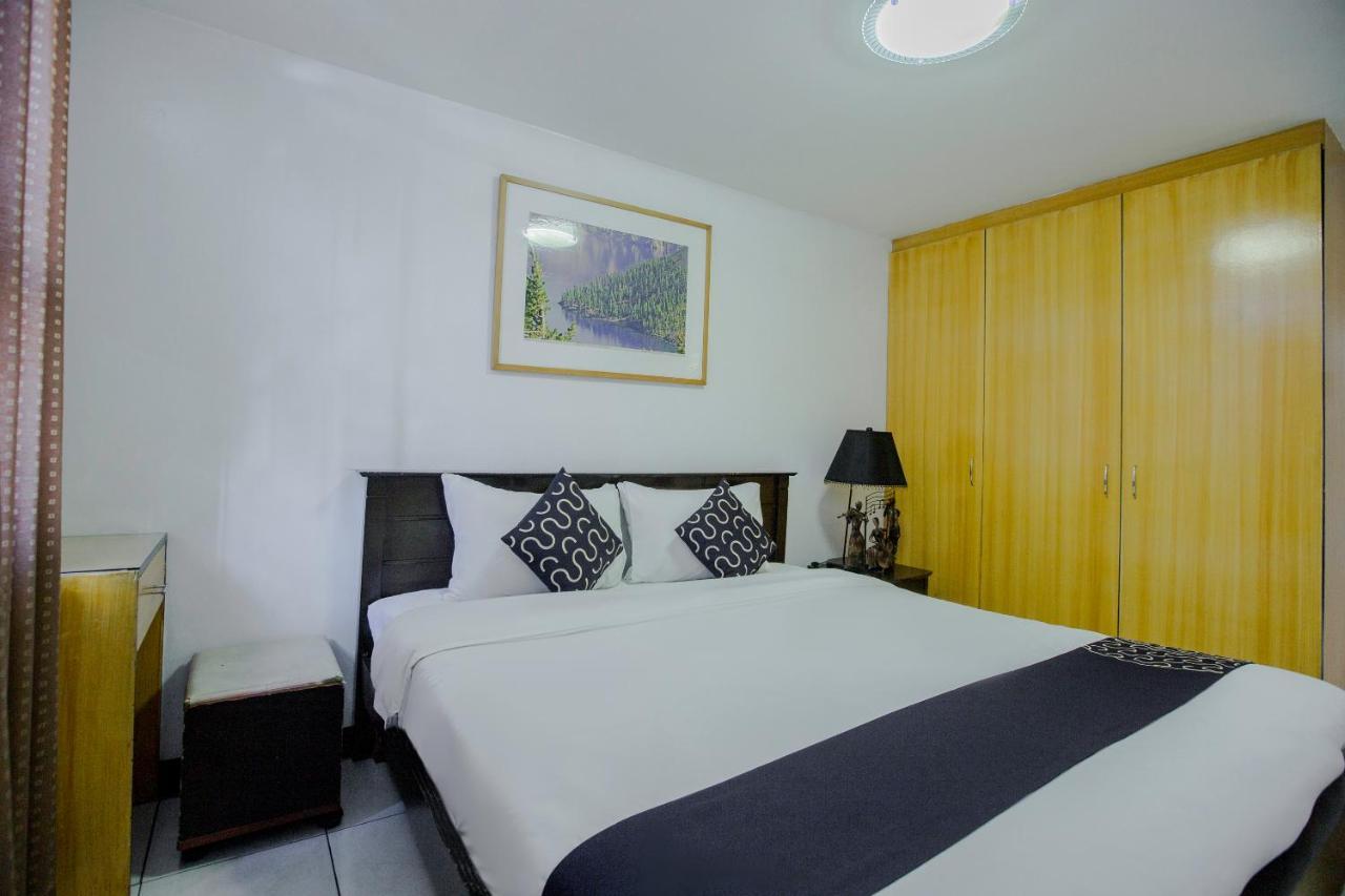 Newgrange Condotel Кесон Сити Екстериор снимка