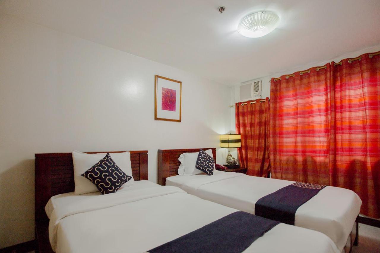 Newgrange Condotel Кесон Сити Екстериор снимка