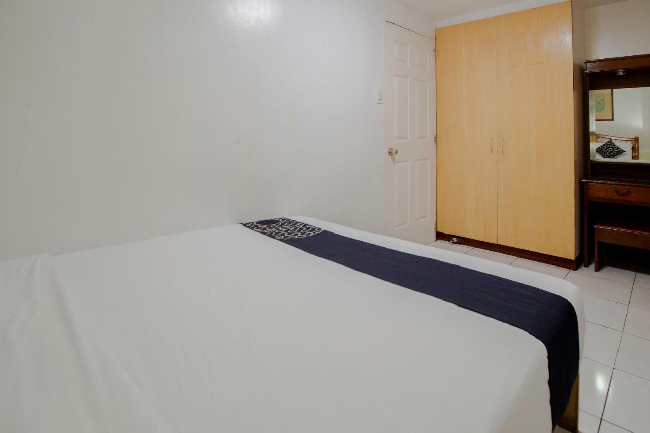 Newgrange Condotel Кесон Сити Екстериор снимка