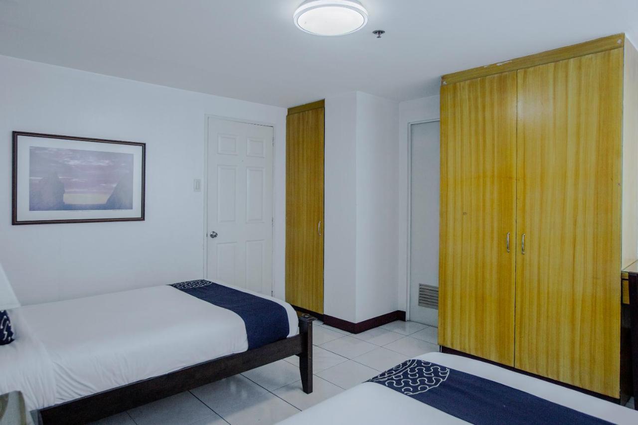 Newgrange Condotel Кесон Сити Екстериор снимка