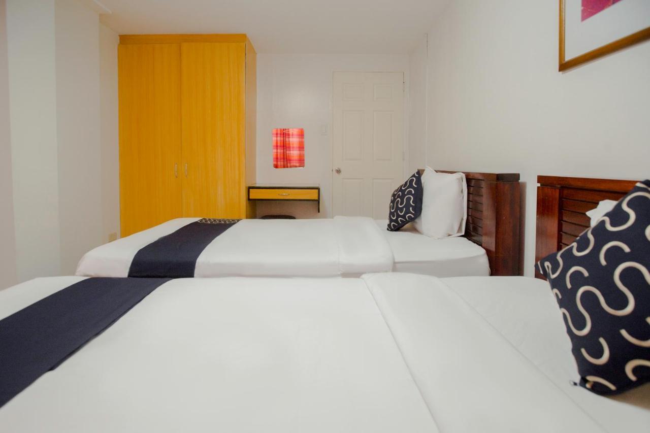 Newgrange Condotel Кесон Сити Екстериор снимка